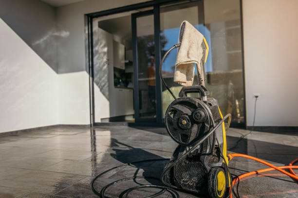 Best Pool Deck Cleaning  in Independence, OR